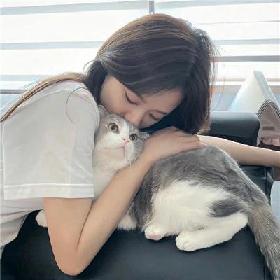他是龙
